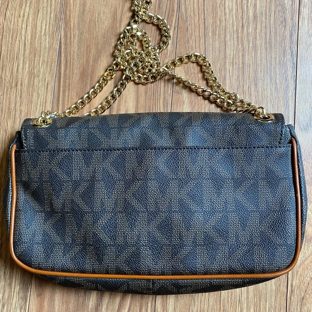 Michael Kors Chain Bag